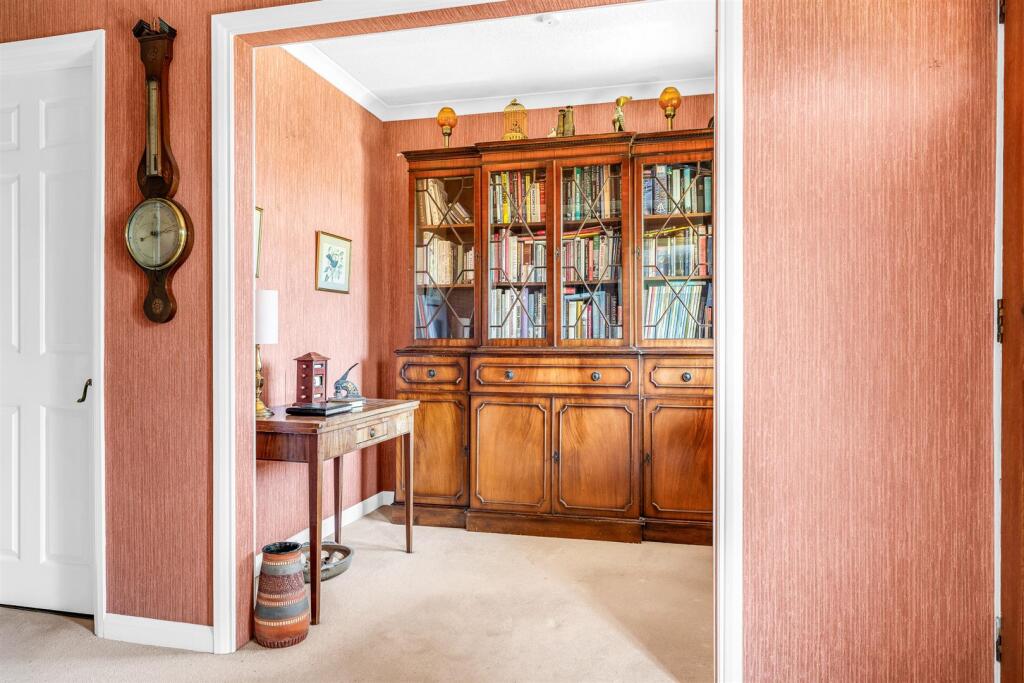 House in Knebworth - View 5