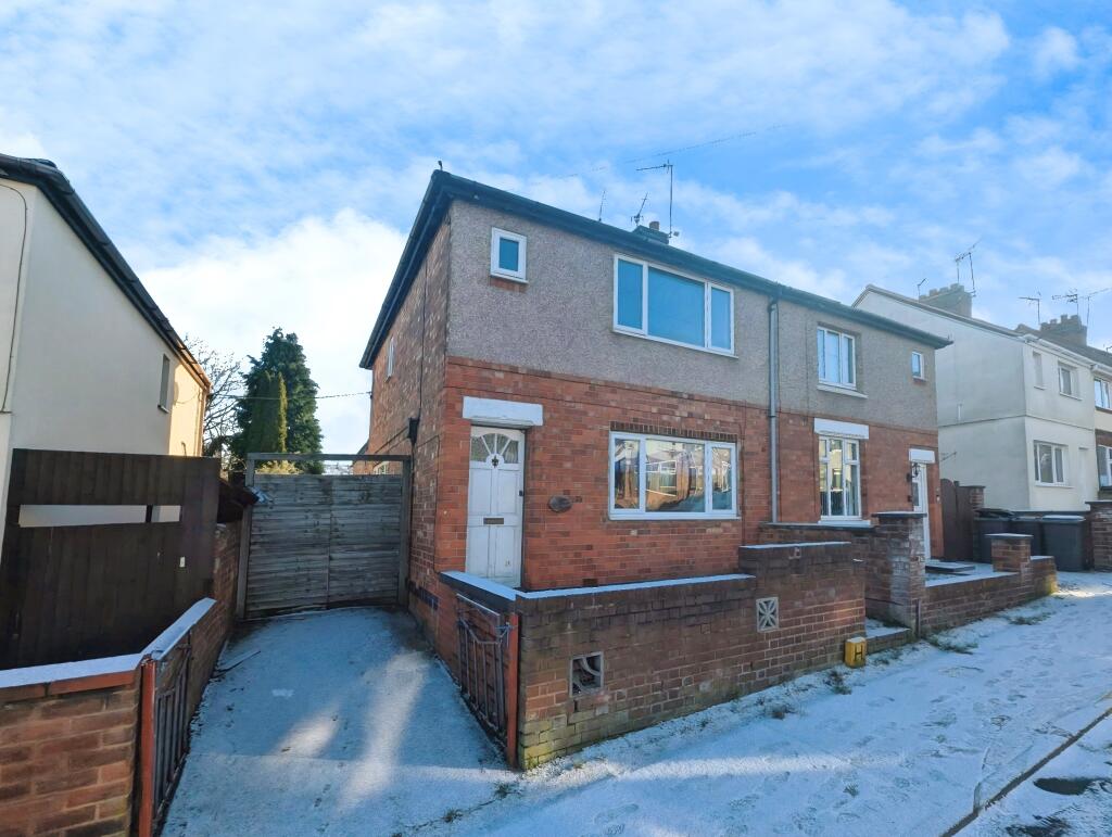 Main image of property: 26, Edward Road, Bedworth, West Midlands CV12 8PS