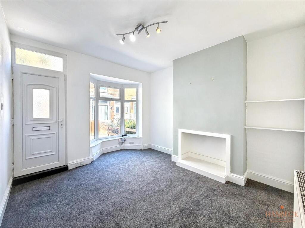 House in Hull, Kingston upon Hull - View 2