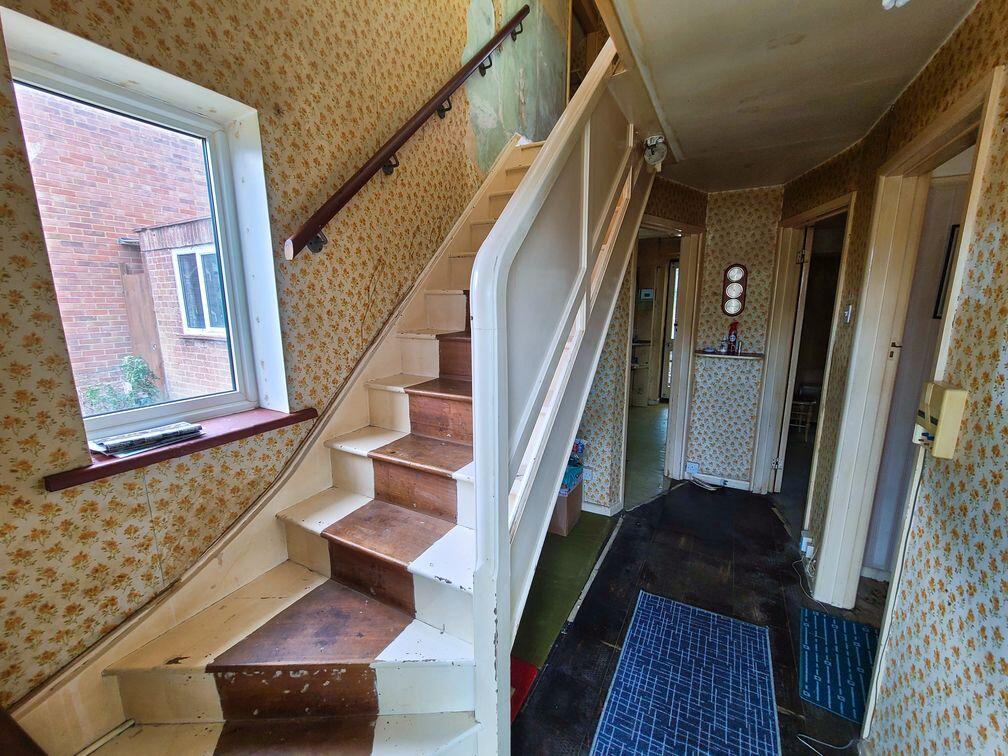 House in Southampton - More