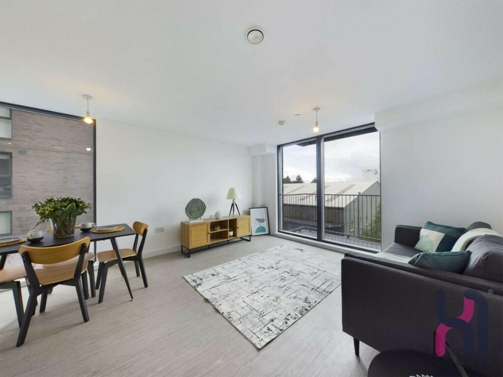 3-bed apartment on Manchester, Greater Manchester, M5, £364,996