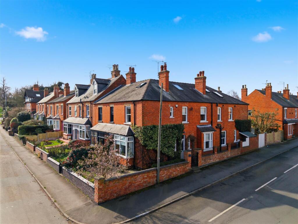 Main image of property: Station Road