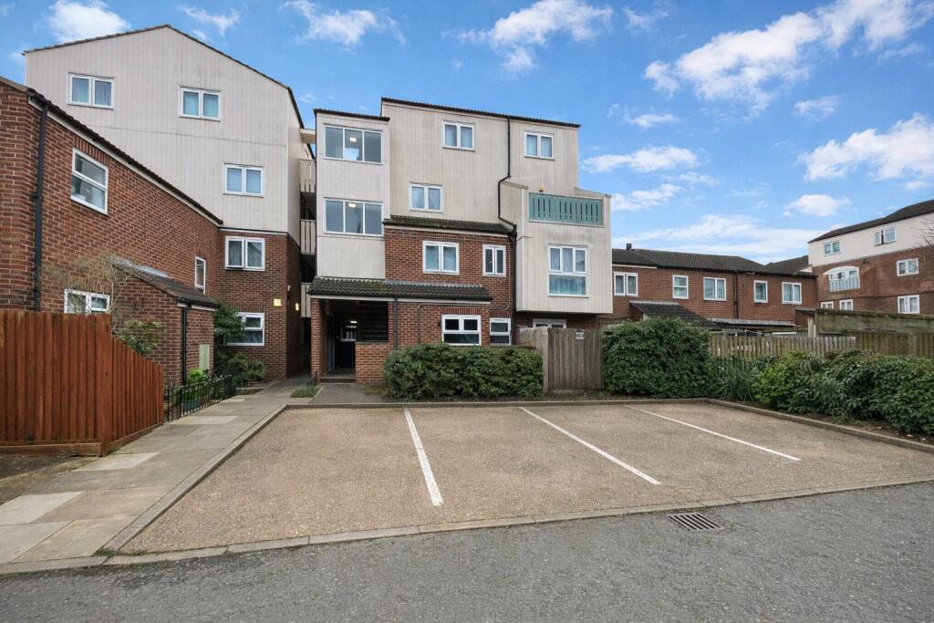 Main image of property: Dunmow Close, Feltham, Greater London, TW13