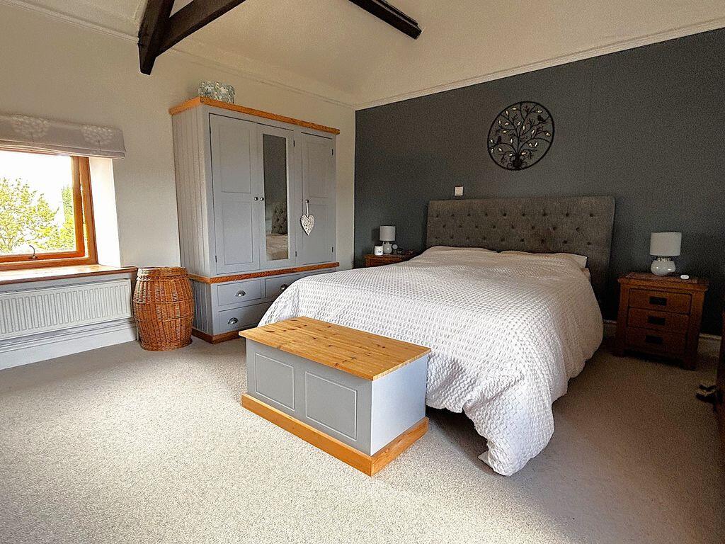 House in Newport - More