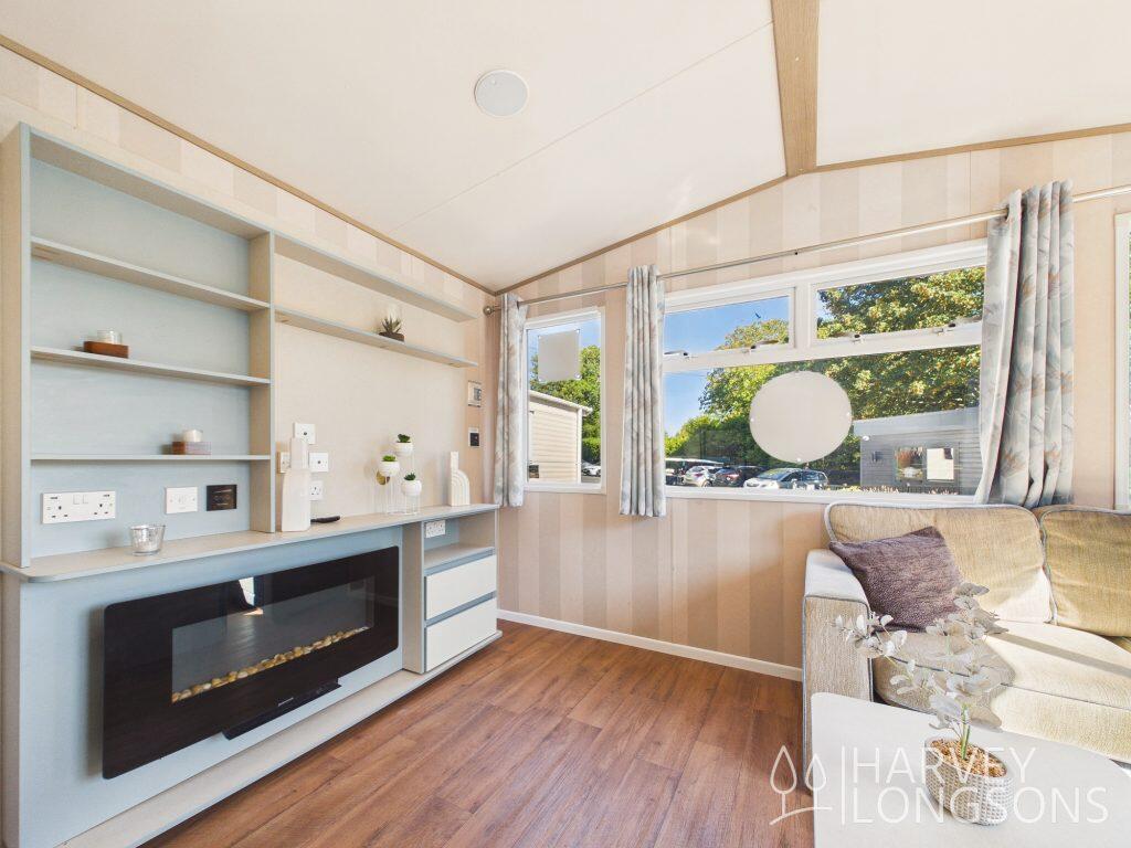 House in Tonbridge - More