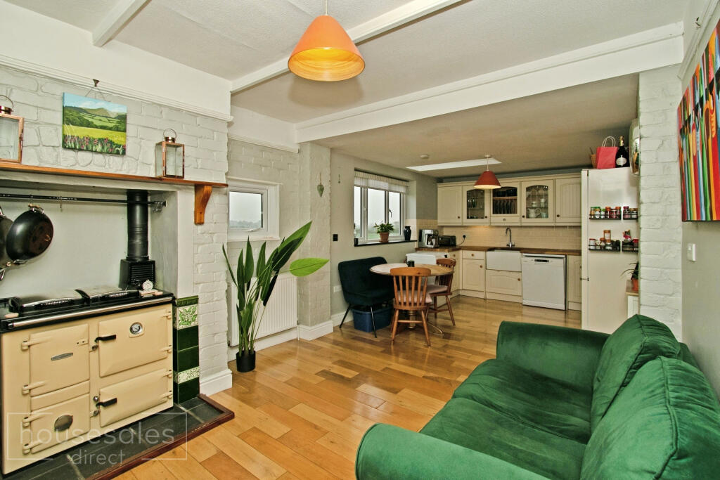 House in Truro - View 3