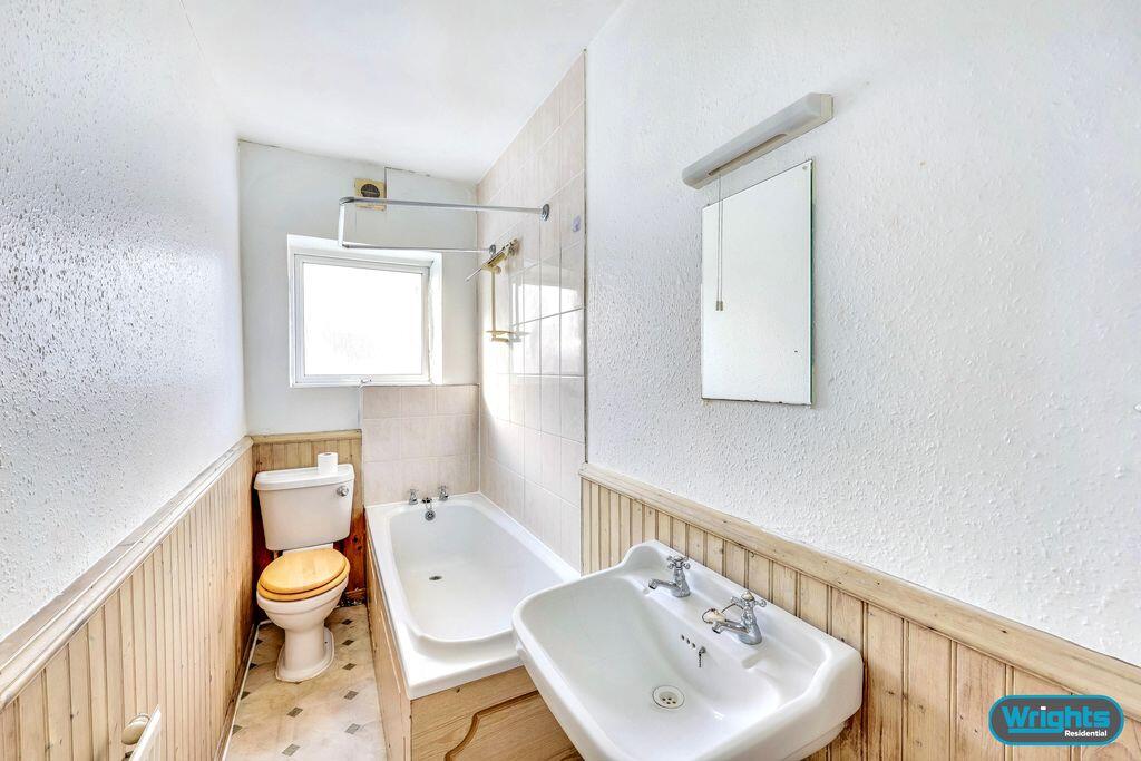 Apartment in Trowbridge - View 5
