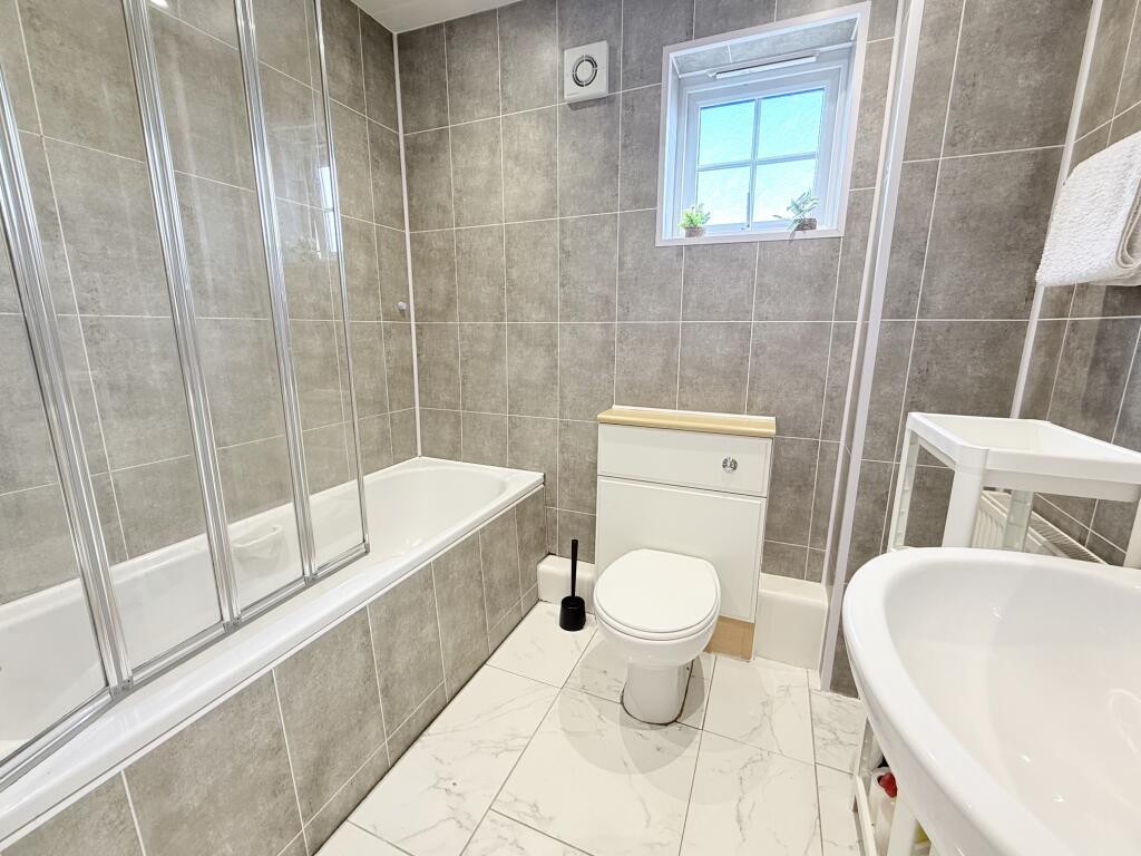 Apartment in Durham - View 4
