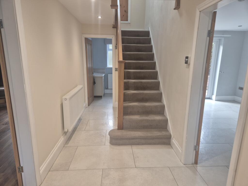 House in Frodsham, Kingsley - View 3
