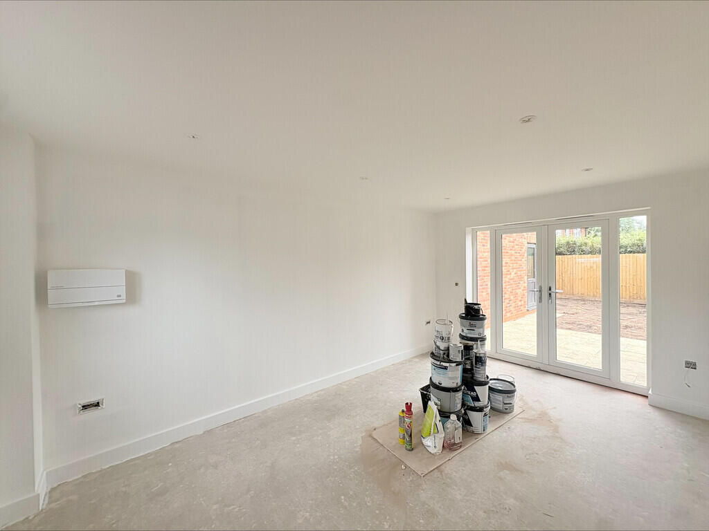 House in Nottingham, Long Eaton - More