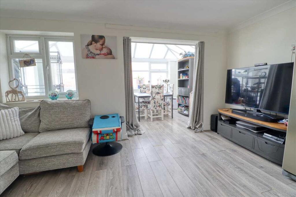 Camellia Crescent, Clacton on Sea - View 2