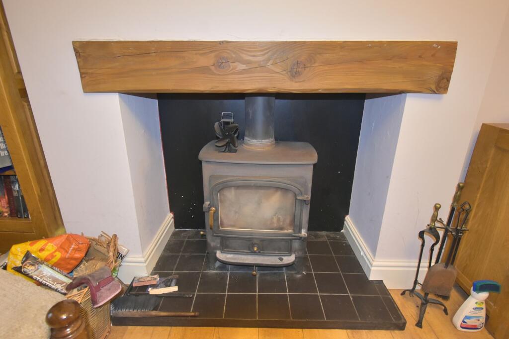 House in High Peak, Furness Vale, Whaley Bridge - More