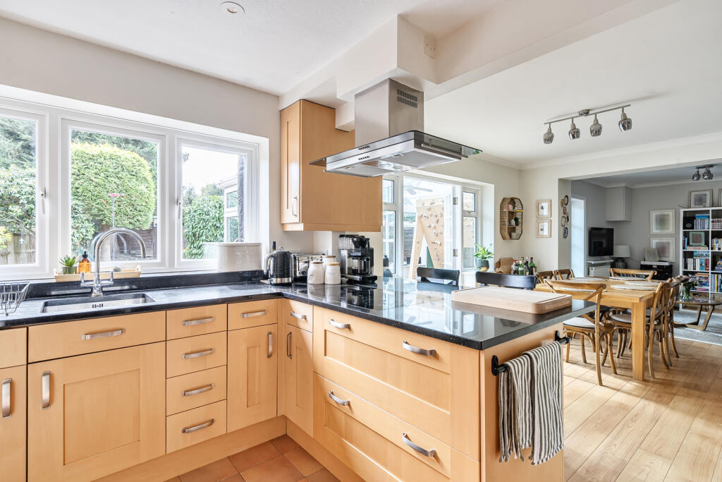 House in Guildford - View 4