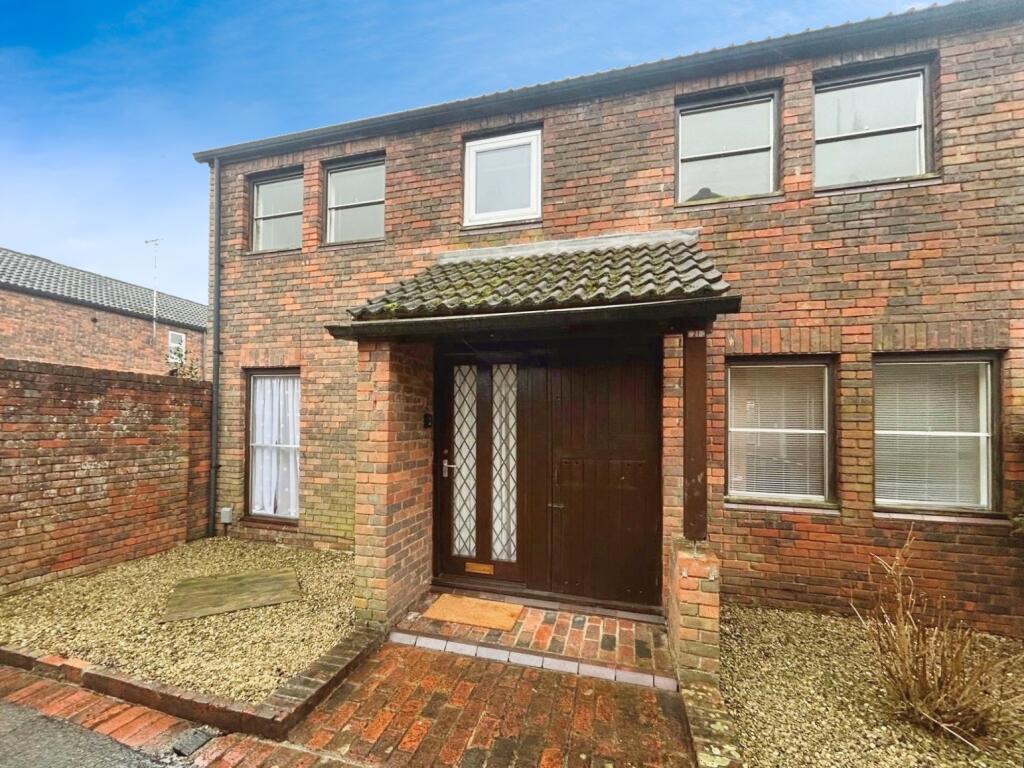 Main image of property: Kimberley, Bracknell, Berkshire