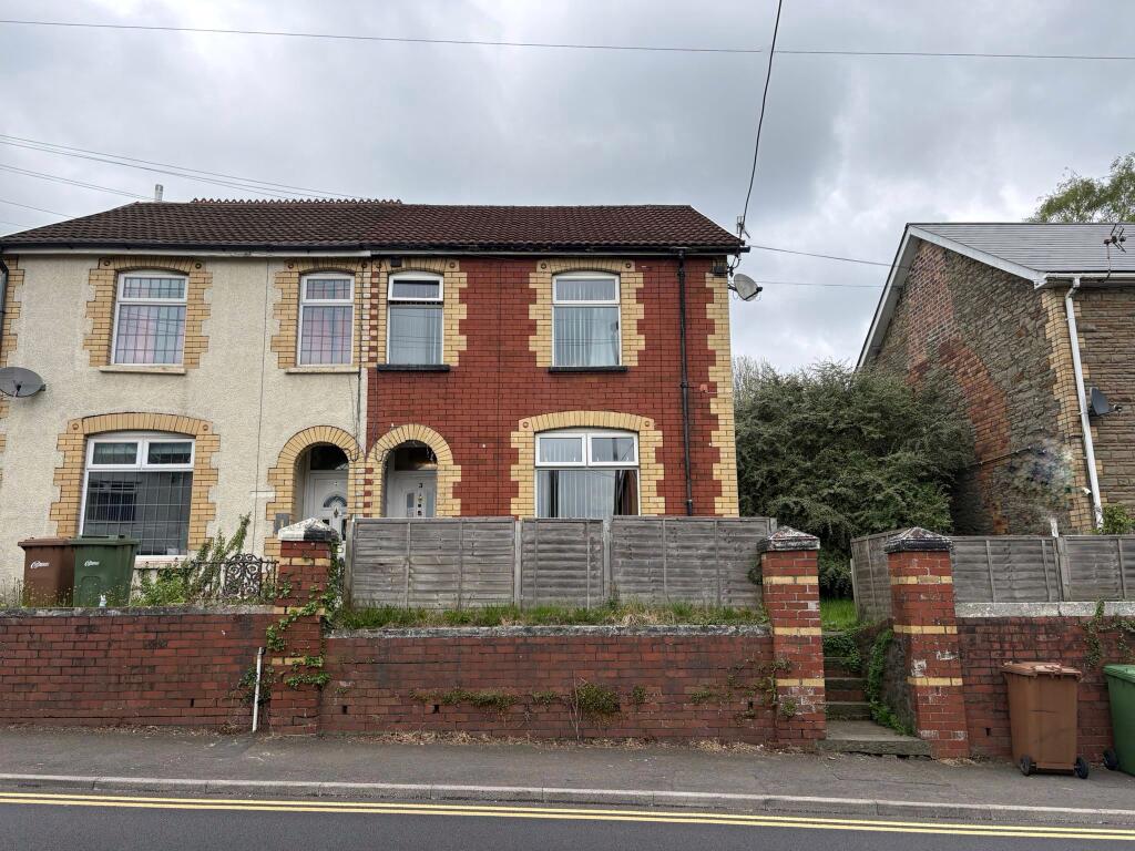Main image of property: 3, Commercial Road, Machen, Caerphilly CF83 8NB