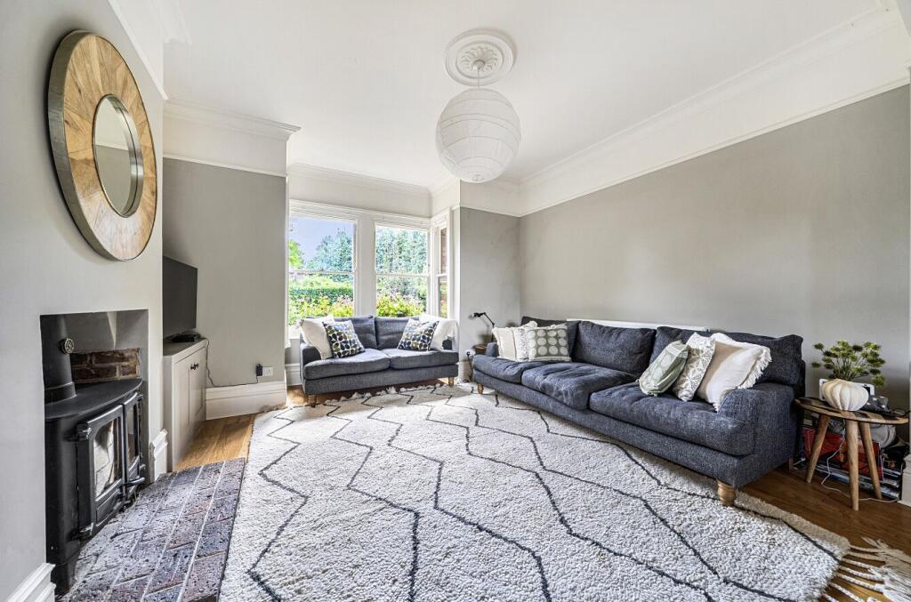 House in Sevenoaks, Halstead - View 2