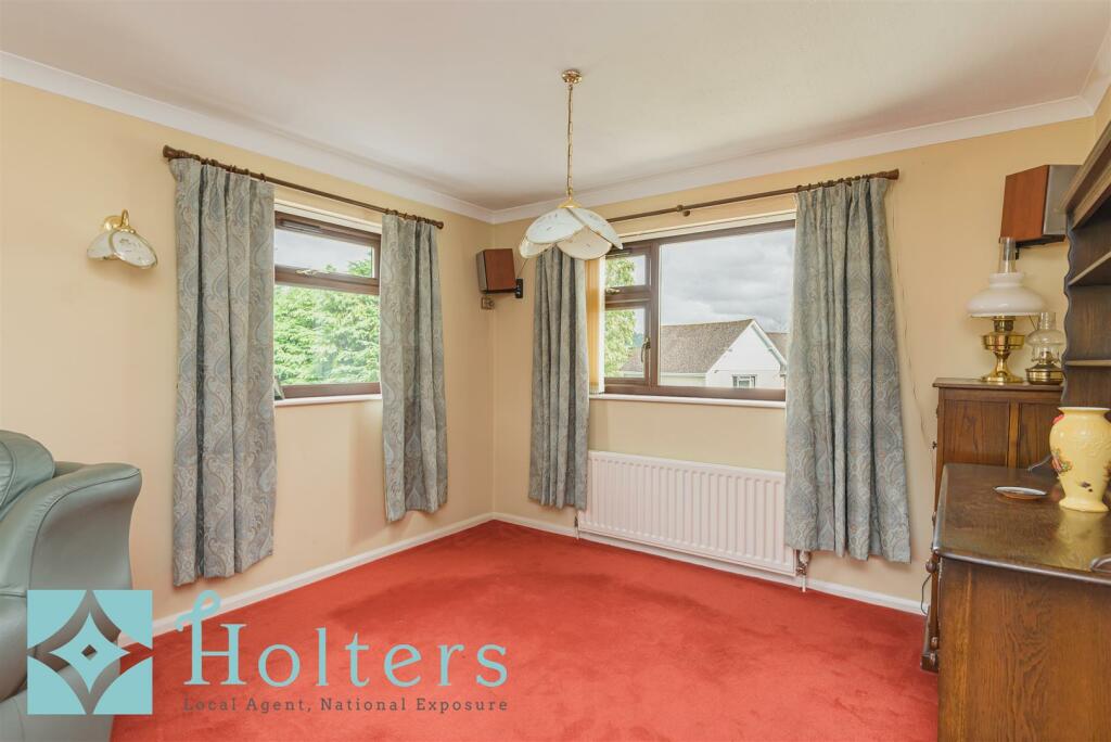 16, Underhill Crescent, Knighton photo 4