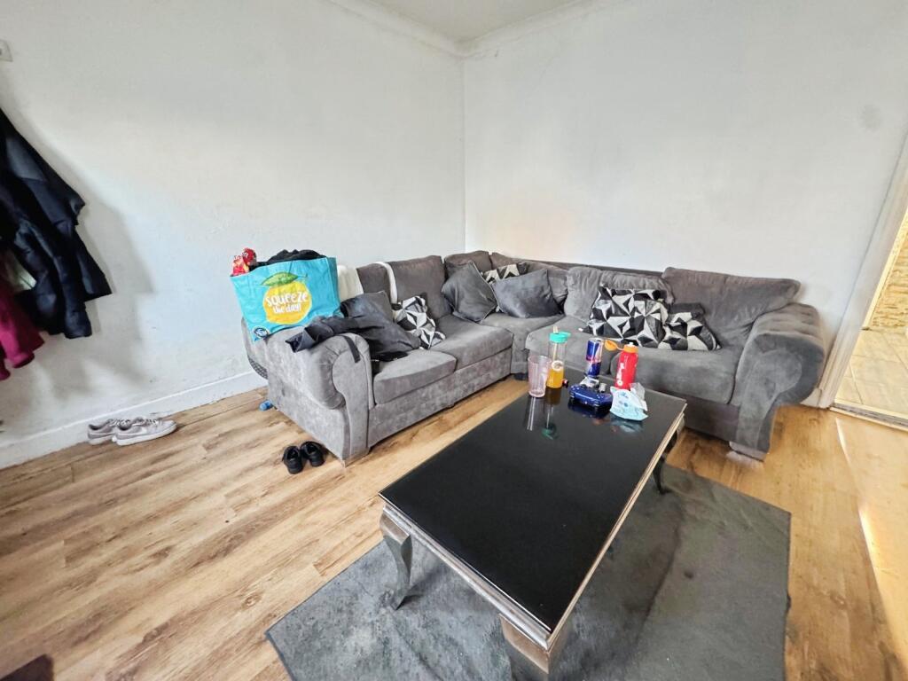 Speedwell Place, Worksop, Nottinghamshire, S80 photo 2