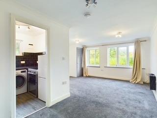 1-bed flat on Brackenwood Mews, Wilmslow, £95,000