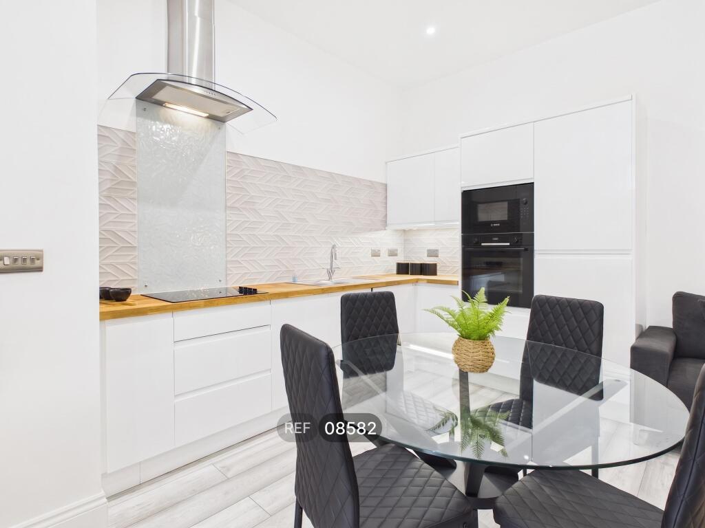 Main image of property: Apartment 13, 13-25 George Street, Hull, HU1 3BA