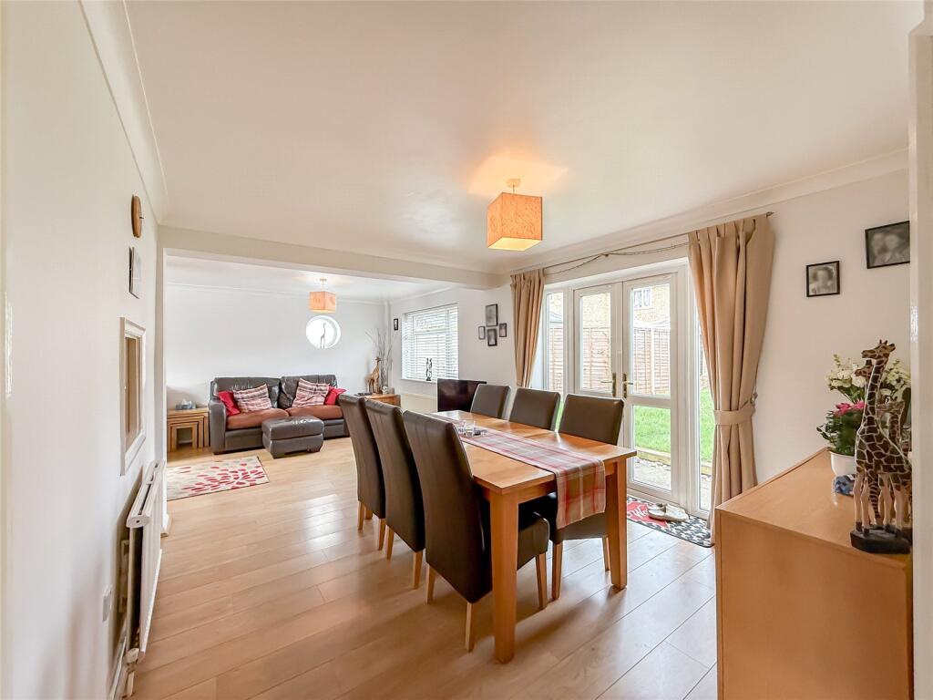 House in St Albans, Jersey Farm, Sandridge - View 4