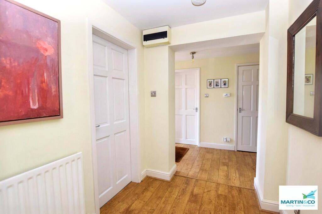 Blenheim Close, Hinckley photo 4