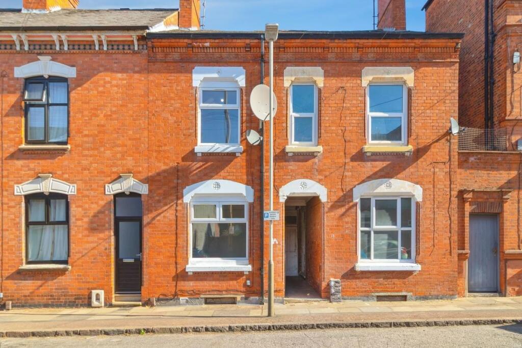 Main image of property: Filbet Street East, City Centre