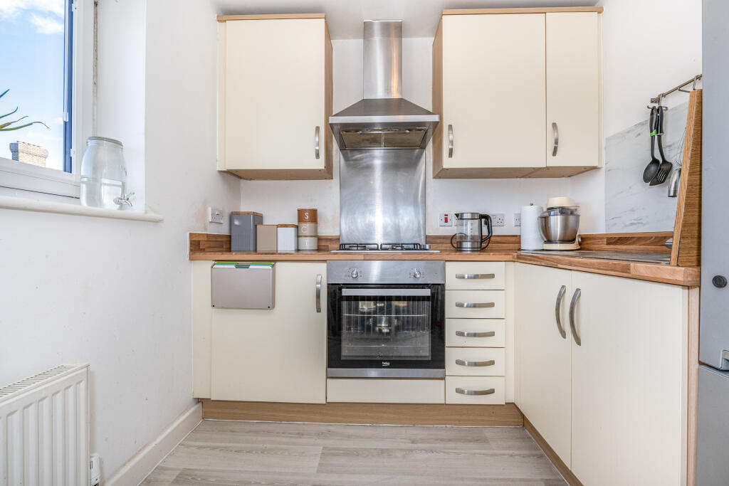 Woodin Close, Dartford, DA1 photo 3