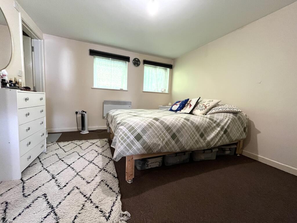 1 bedroom ground floor flat for rent