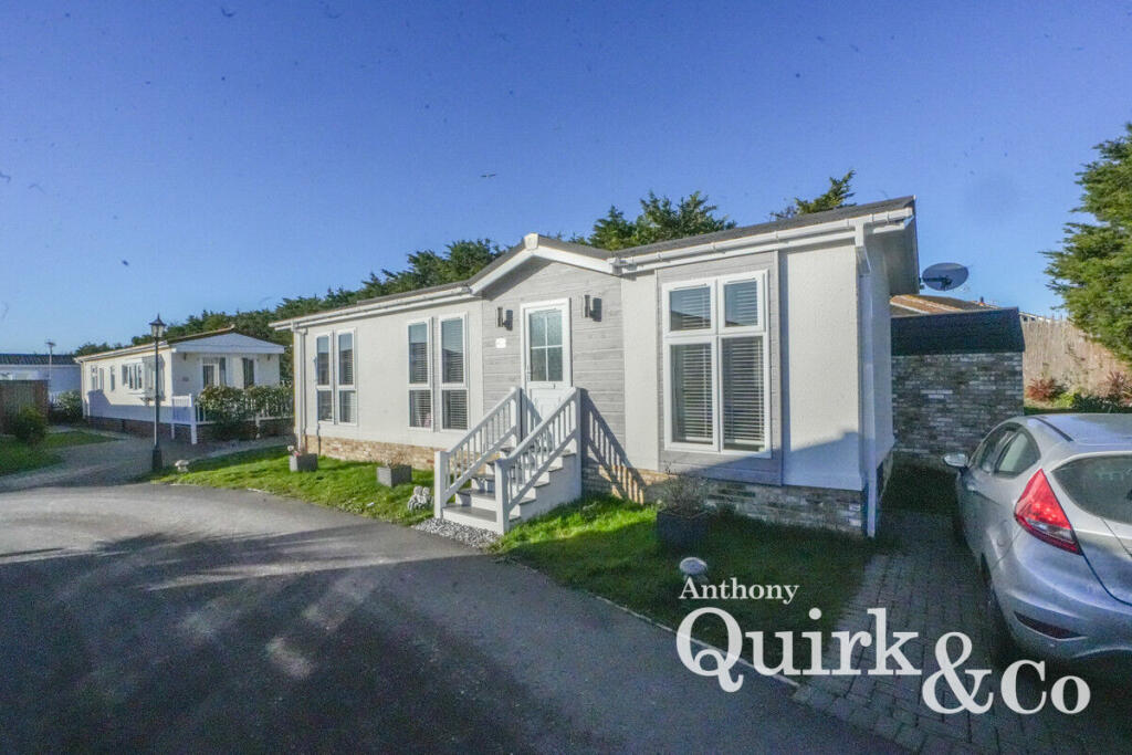 Main image of property: Creek Road, Canvey Island, SS8