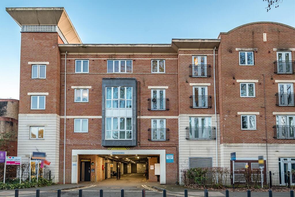 Main image of property: Grenfell Road, Maidenhead