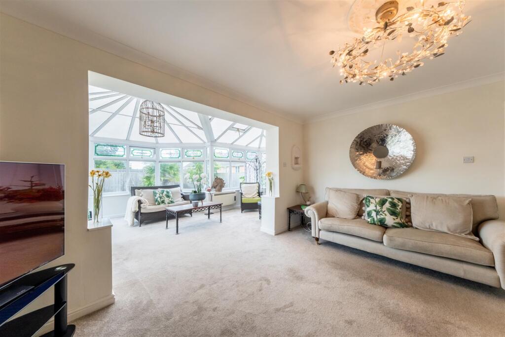 House in Winsford, The Fairways, Over - View 5