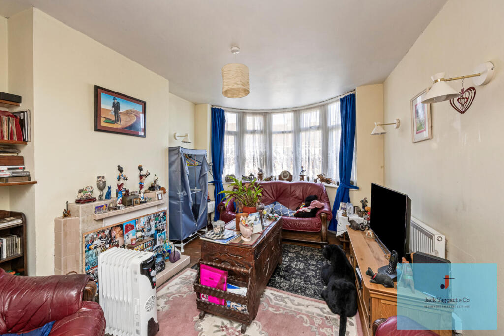 Fairway Crescent, Portslade, Brighton photo 2