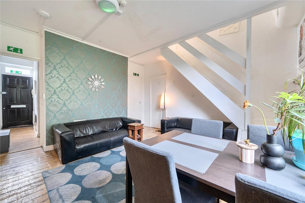 Apartment in London - View 3