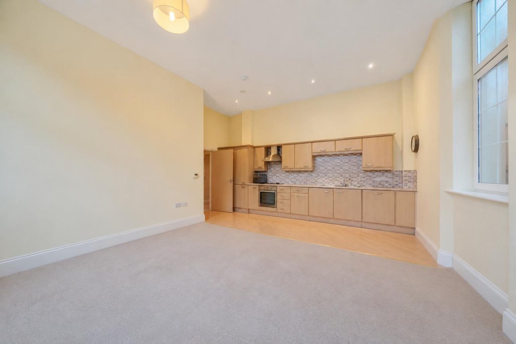 Apartment in Coventry - View 2