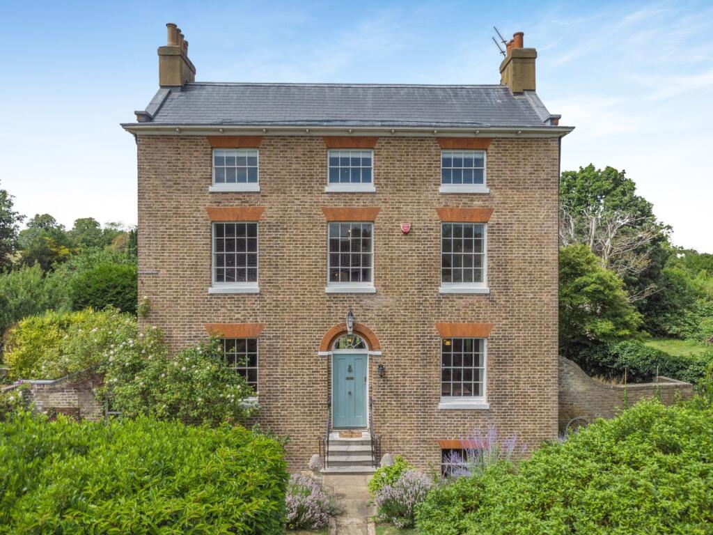 Main image of property: The Street, Woodnesborough, Kent