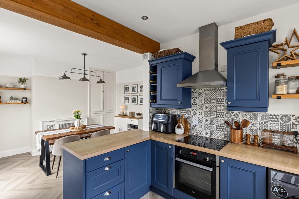 House in Doncaster - View 4