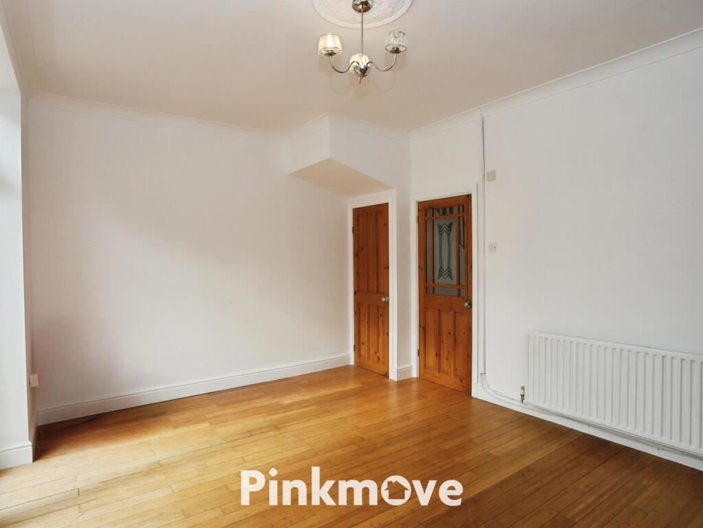 House in Newport - More