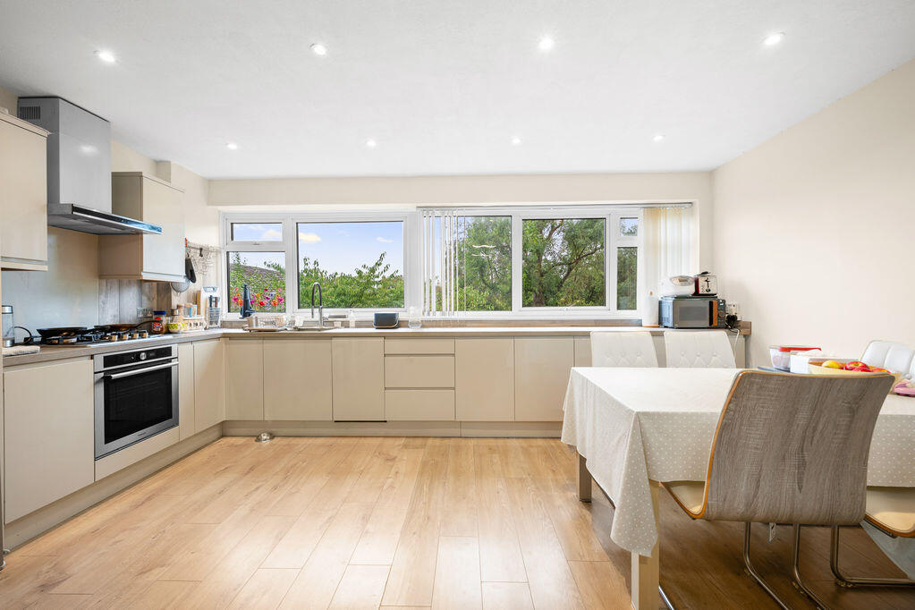 House in London, Hawkwood, Bickley - View 4