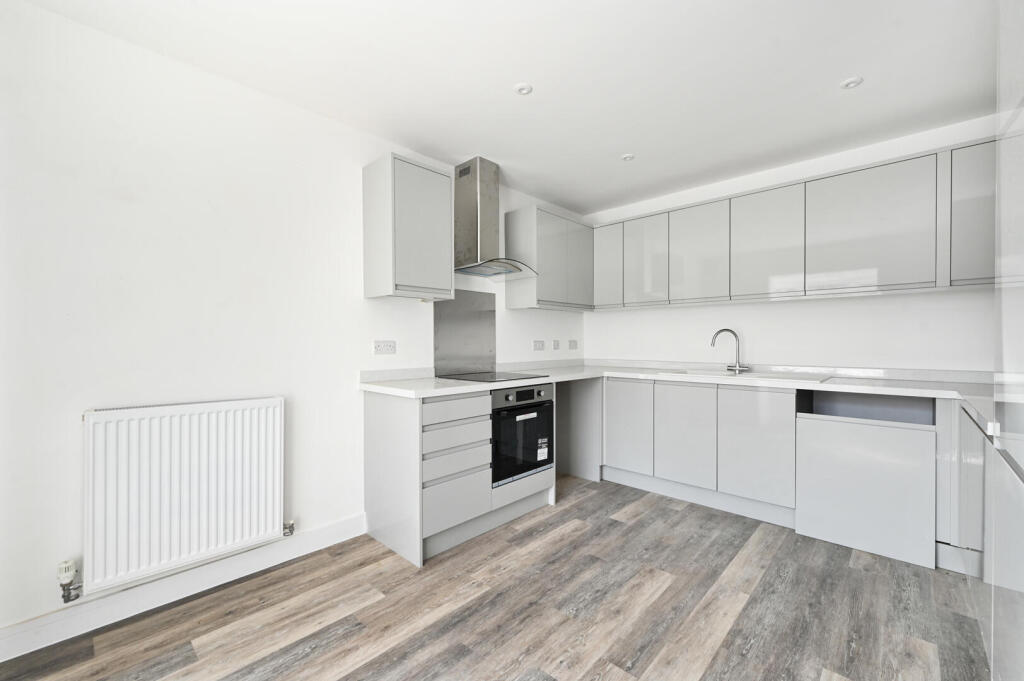 House in Tonbridge - View 2