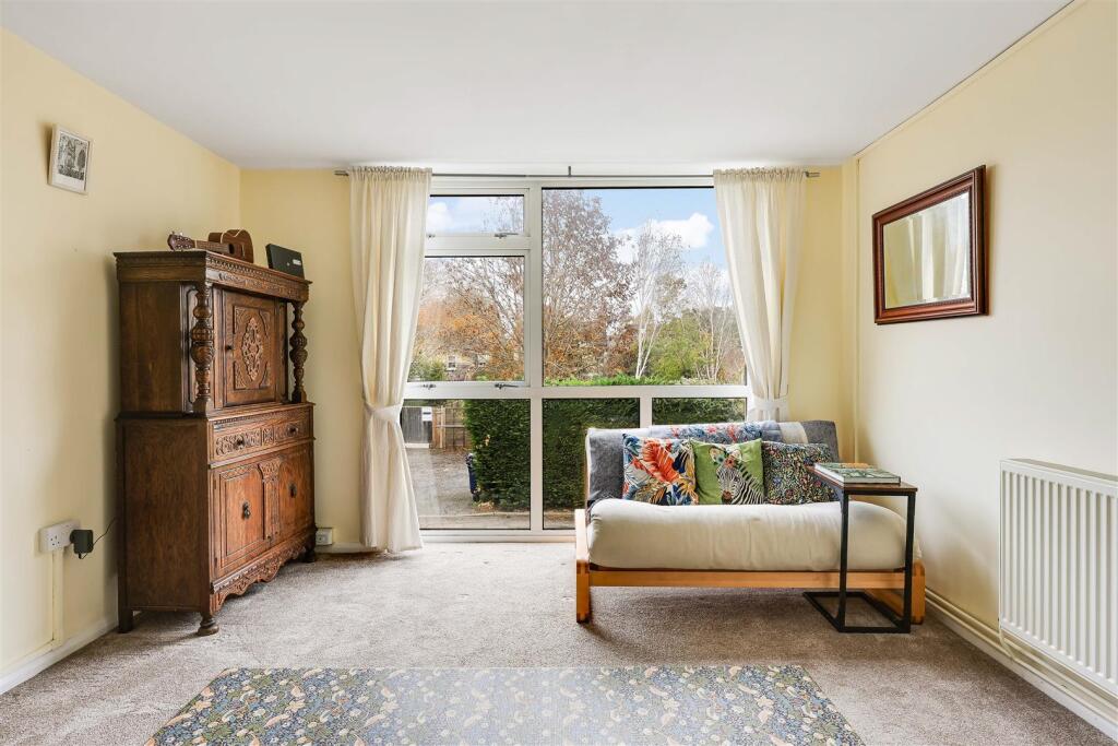 Lilac Court, Cambridge, CB1 – další