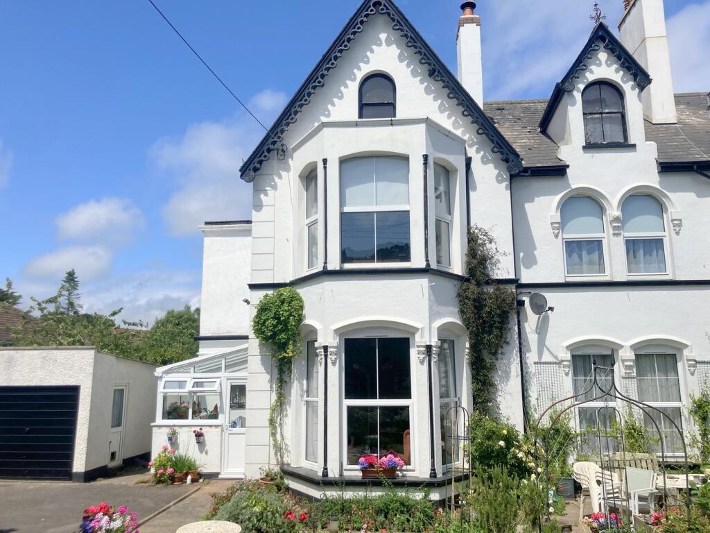 Main image of property: 22 West Hill, BUDLEIGH SALTERTON, EX9