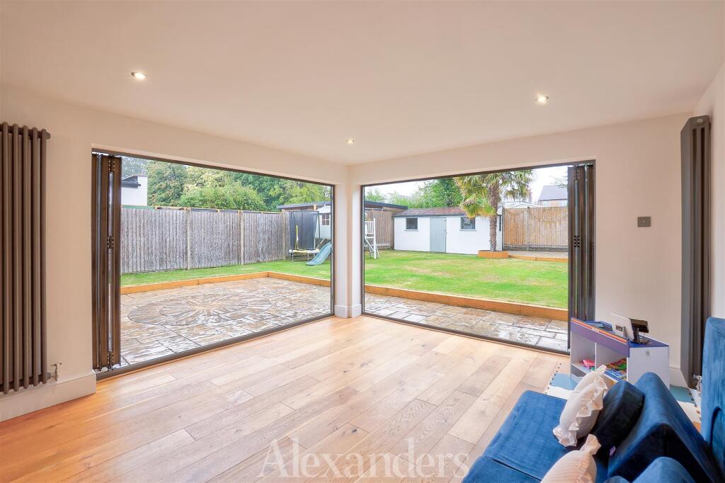 House in Hinckley and Bosworth, Tilton, Burbage - More