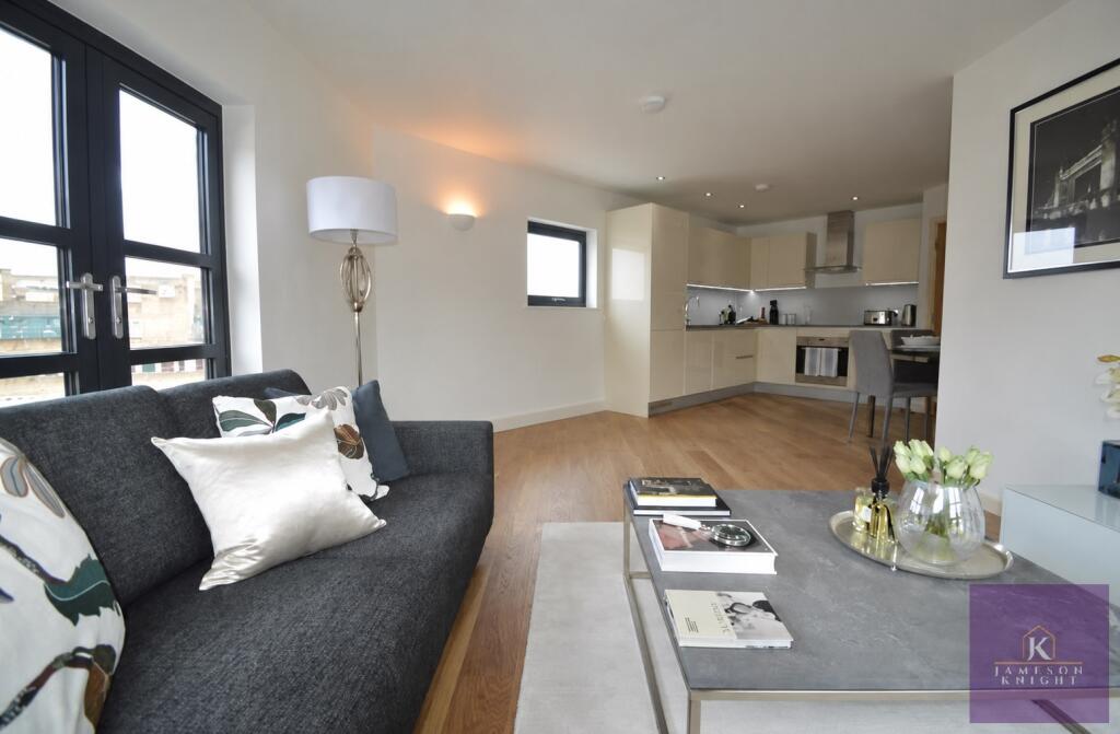 Apartment in London, West Kensington - View 5