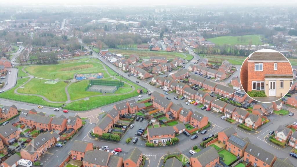 House in Wolverhampton, West Midlands - View 3