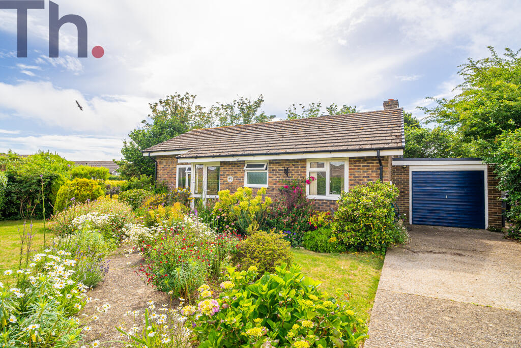 2-bed detached on Brighstone, Newport, Isle of Wight, £320,000