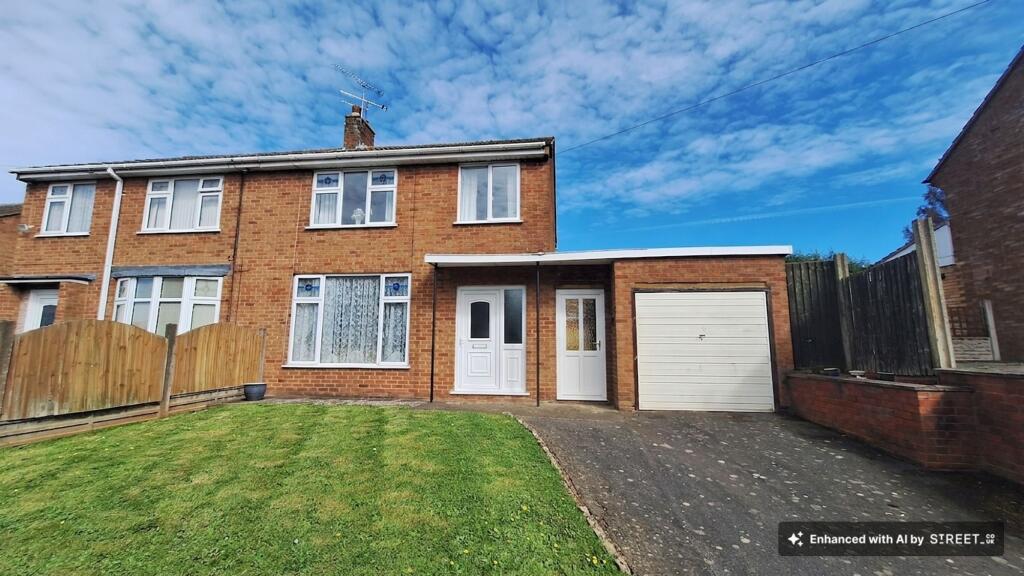 Main image of property: Roxburgh Road, Nuneaton, CV11 4RR