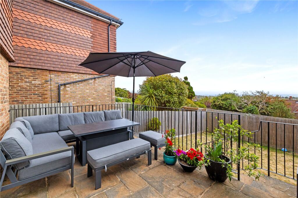 House in Hove, West Blatchington - More