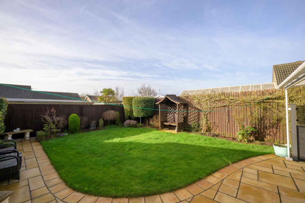 Beacon Way, Skegness, PE25 photo 4