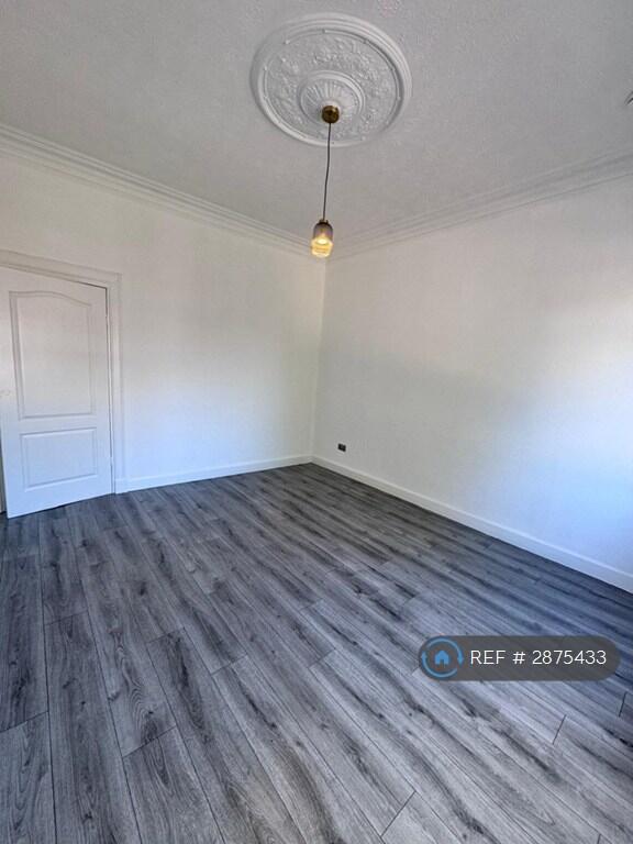 Apartment in Kilmarnock - View 4